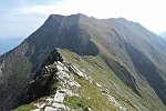 Salendo comprendiamo meglio la morfologia del Passo Biordo incastonato tra Pizzo Nona e Togano.....